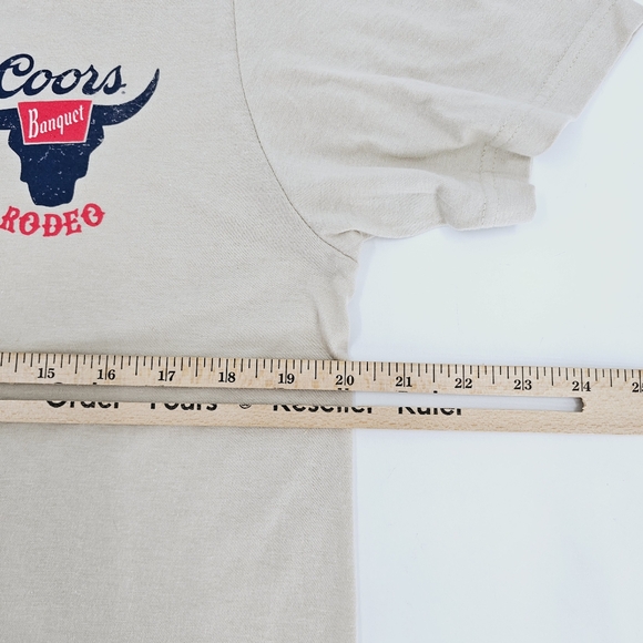 Coors Banquet Beer Rodeo Bull Horns Graphic Tee Men's Top - Picture 8 of 9